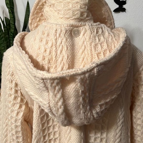 Cream Hooded Women's Cardigan - Picture 7 of 16